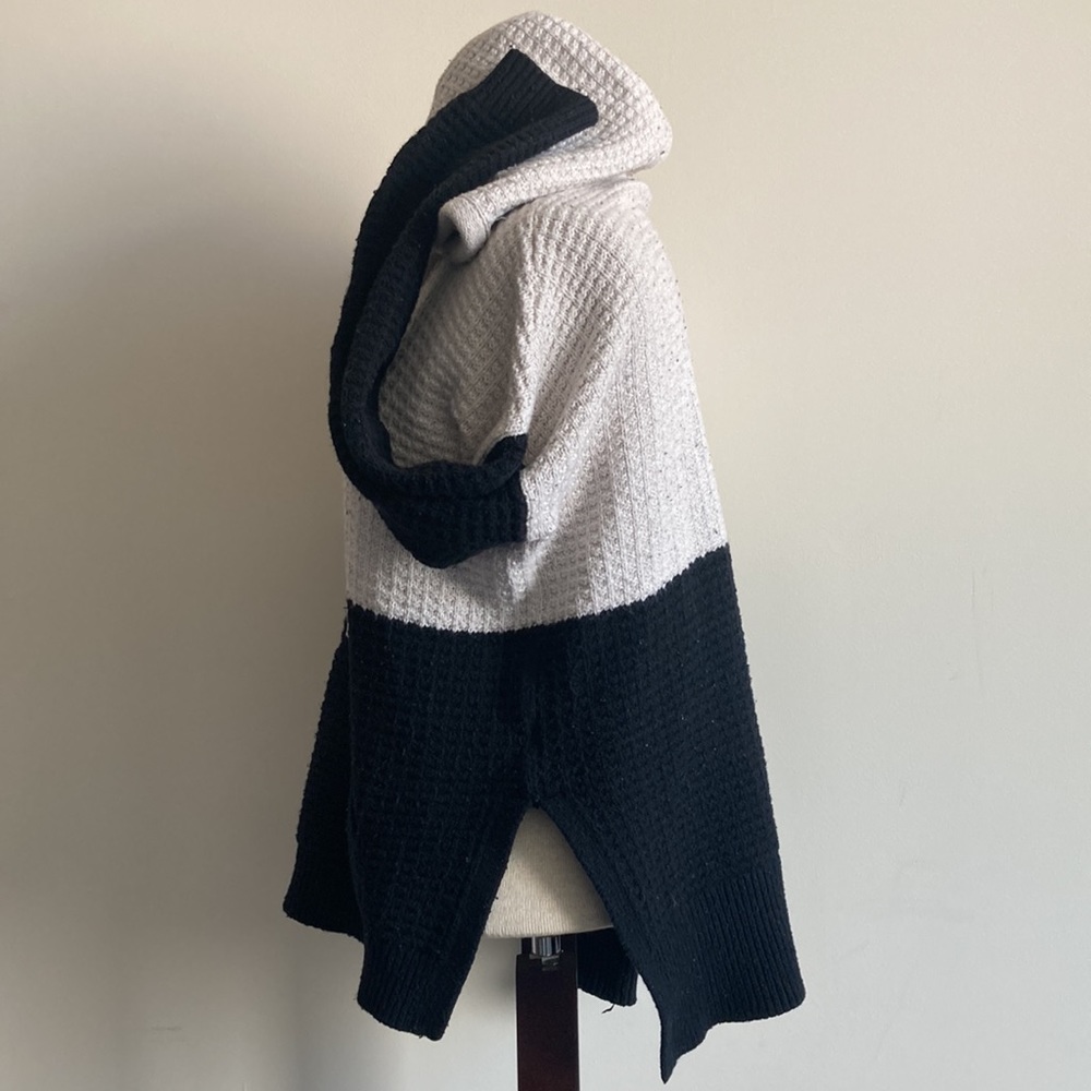 •Madewell• Split color hooded sweater - Picture 4 of 6
